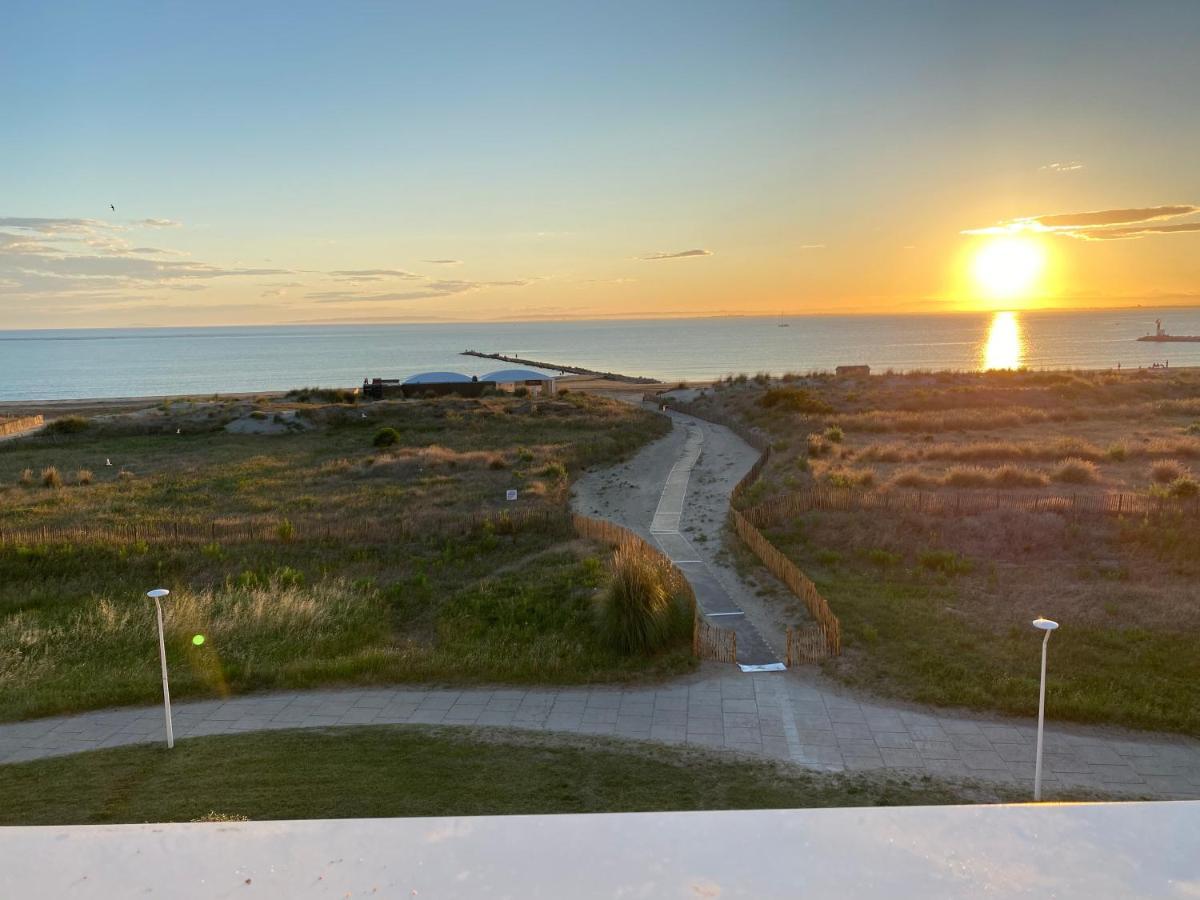 Studio front de mer avec vue mer panoramique ! Le Grau-du-Roi Eksteriør bilde